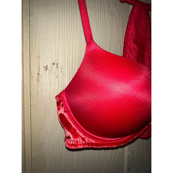 36B Victoria's Secret Bra Very Sexy Padded Push Up Red Satin Valentine's Day - Picture 3 of 8
